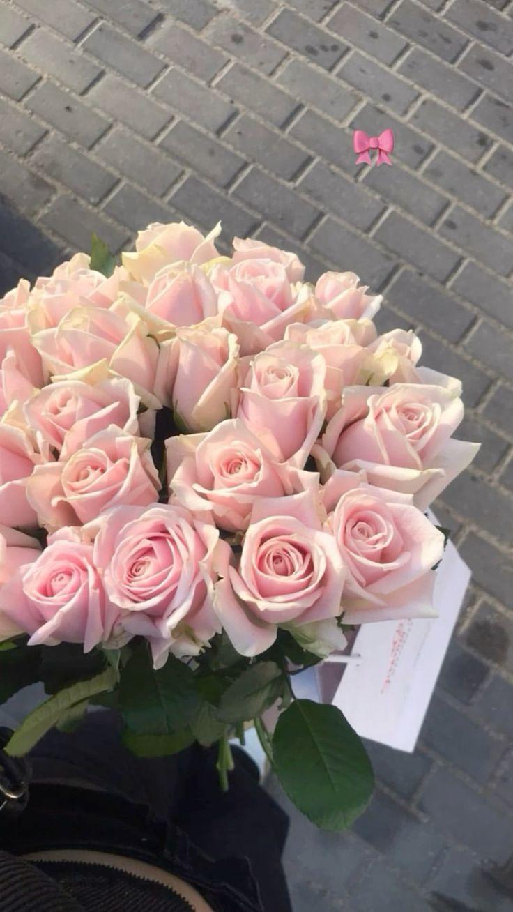 OceanPulseCabin workshop space where corporate flower arrangements are designed and prepared for business delivery